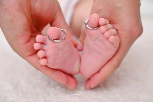 巴音郭楞蒙古怀孕多久会出现症状 巴音郭楞蒙古怀孕多久会出现症状